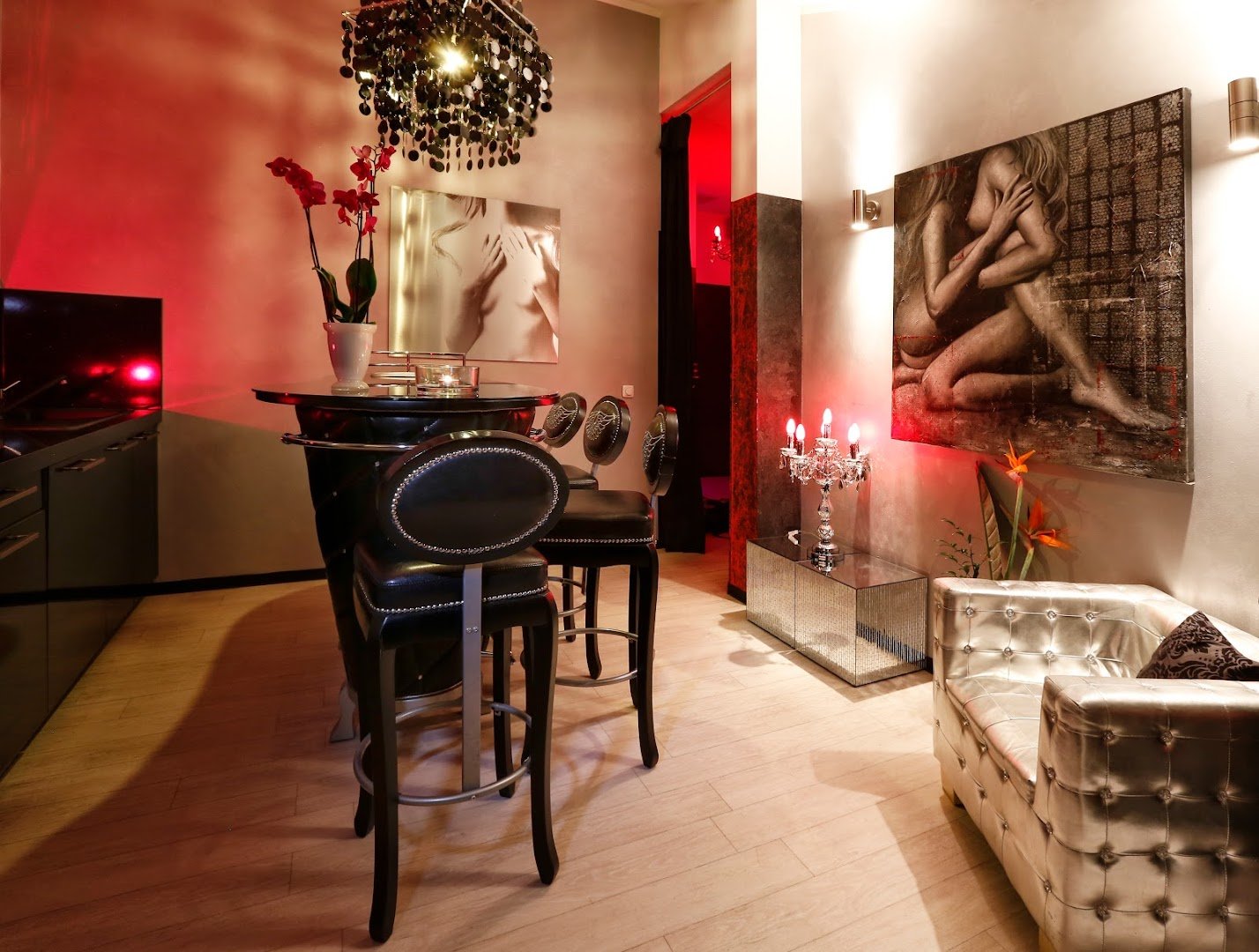 Domina Studio Elegance - Bdsm Studio - Brothel in Munich, Germany