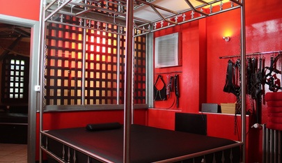 Domina Studio Unschlagbar - Brothel in Munich, Germany