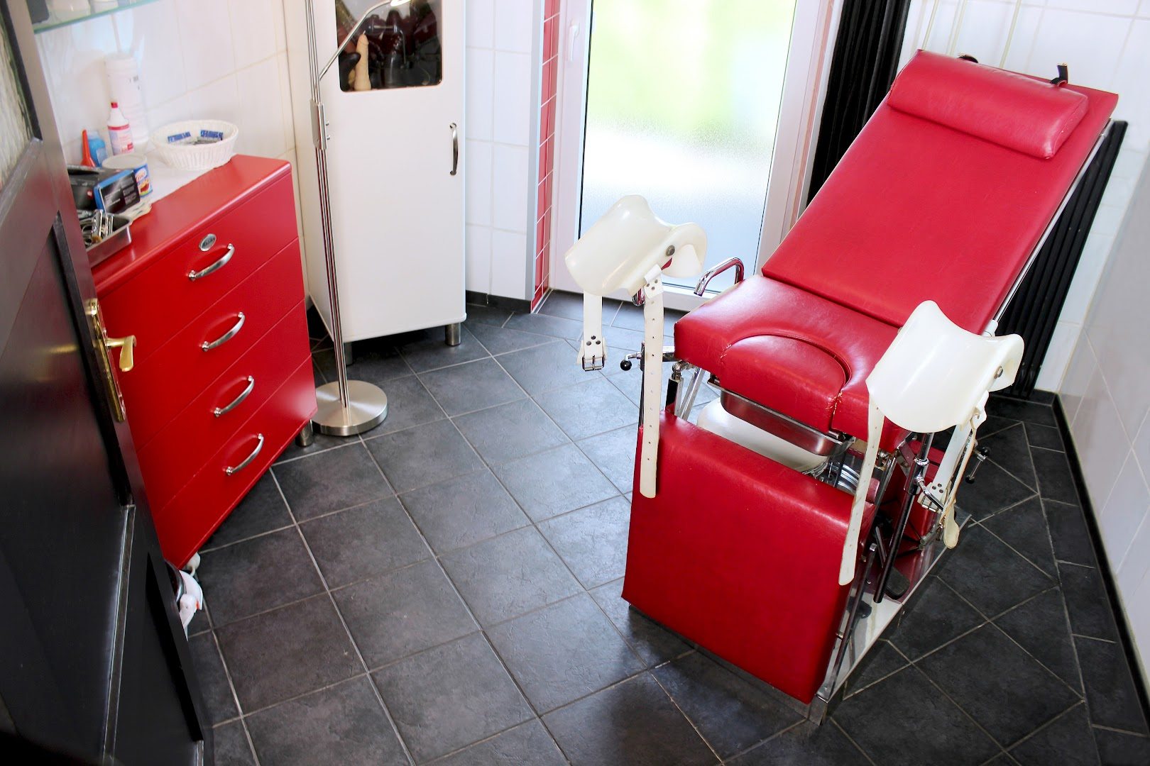 Domina Studio Unschlagbar - Brothel in Munich, Germany