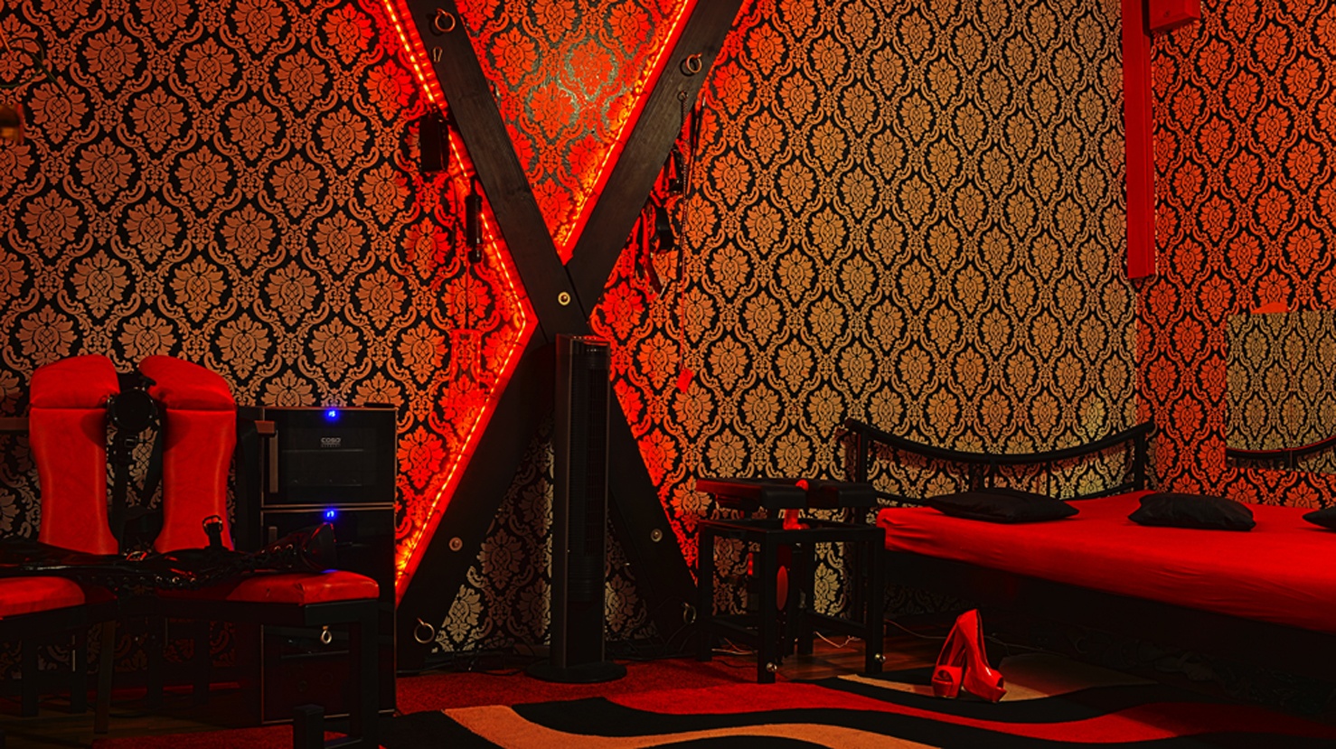 Hot Ambiance Rose - Brothel in Munich, Germany