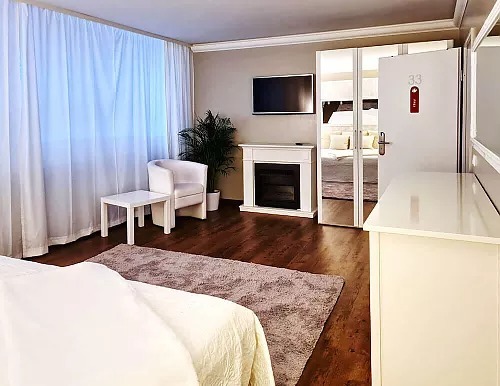 Ladisha – Erotische Massage In München - Brothel in Munich, Germany