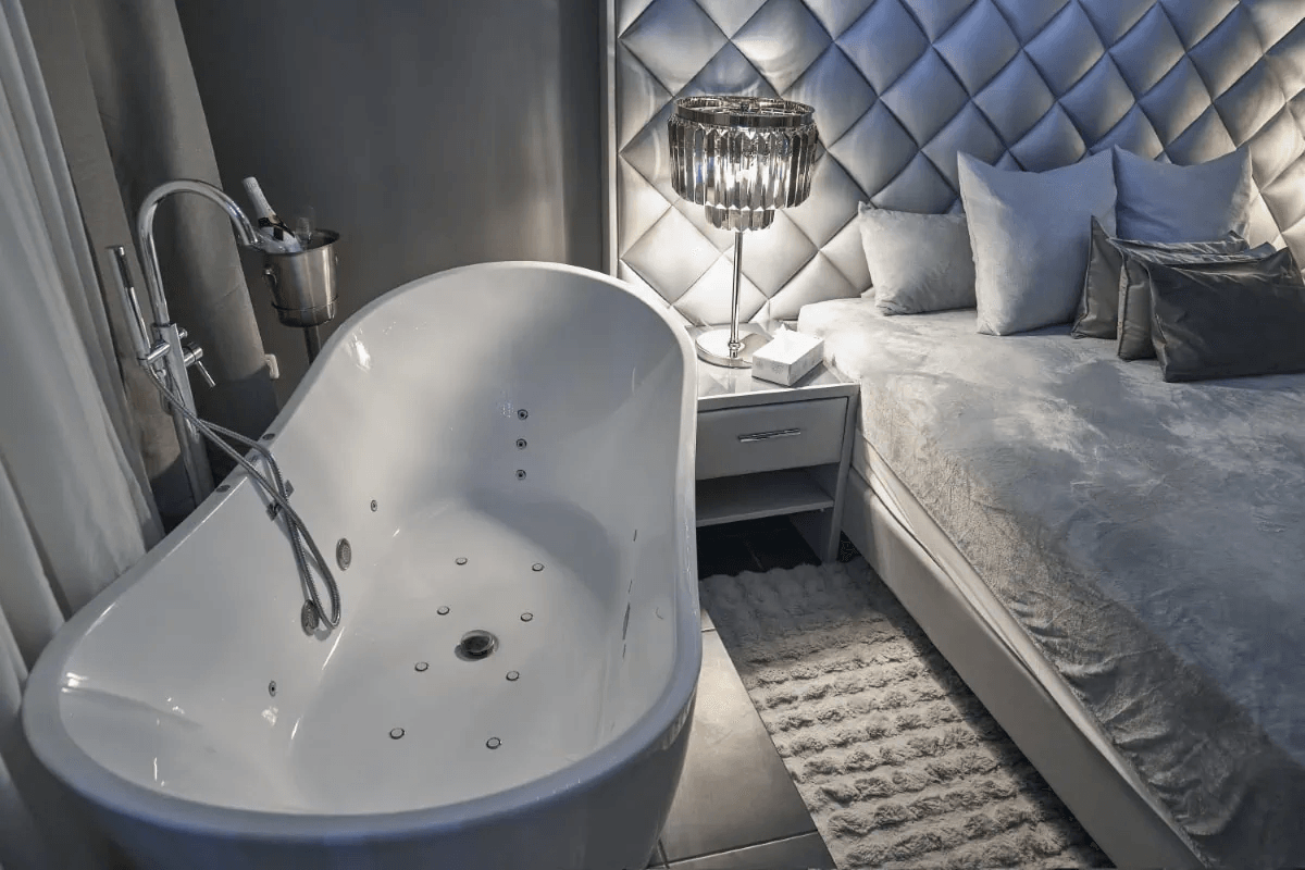 Monaco Apartments - Brothel in Munich, Germany