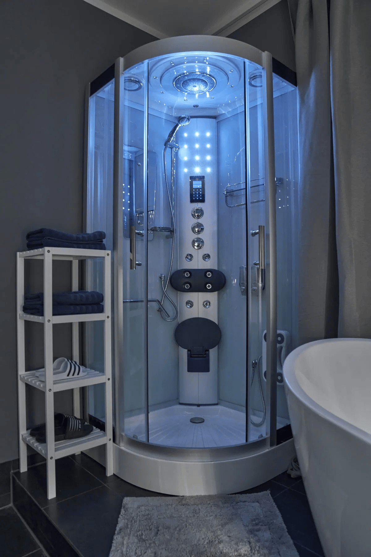 Monaco Apartments - Brothel in Munich, Germany