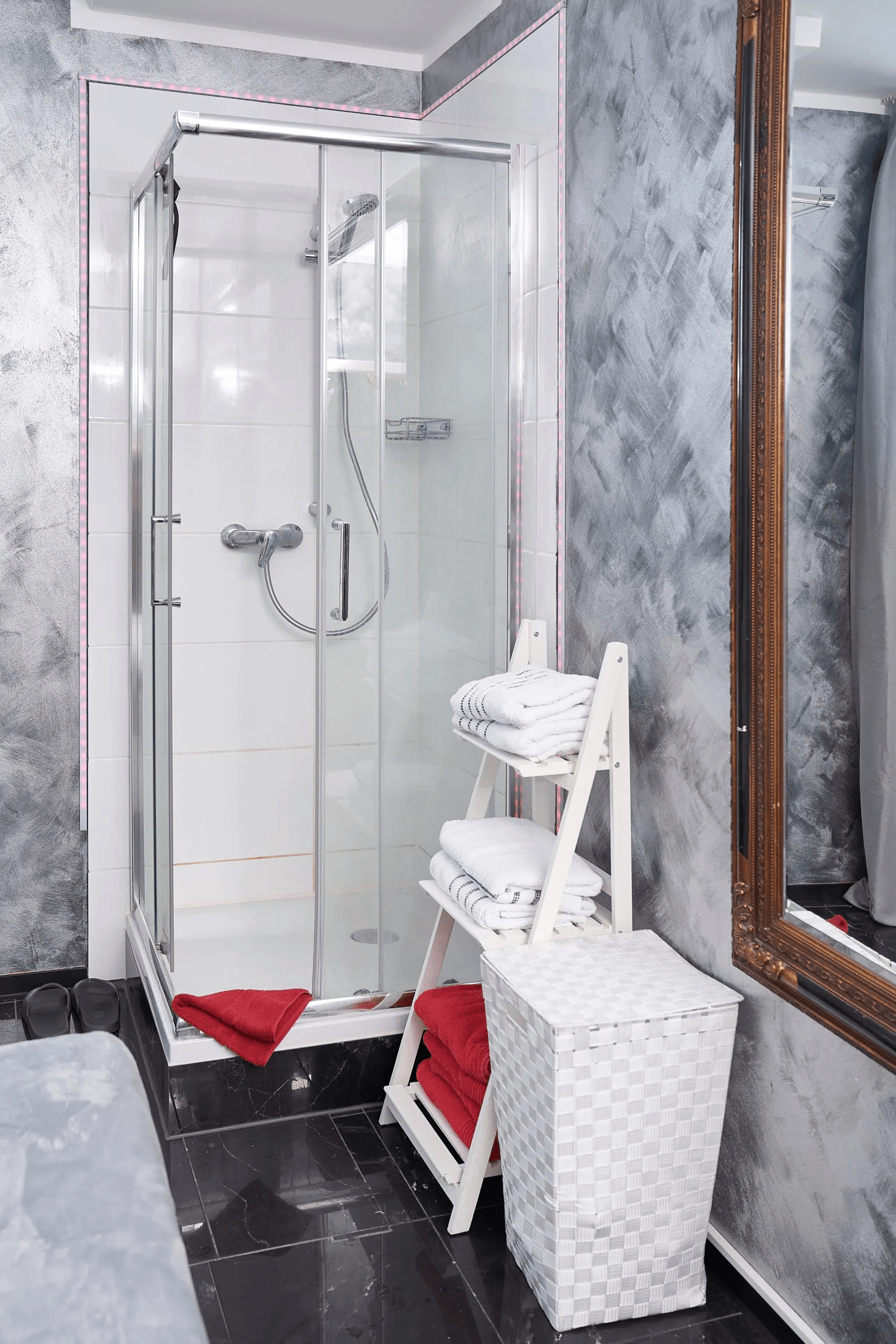 Monaco Apartments - Brothel in Munich, Germany