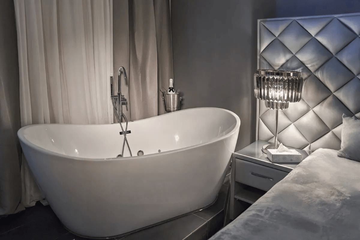 Monaco Apartments - Brothel in Munich, Germany