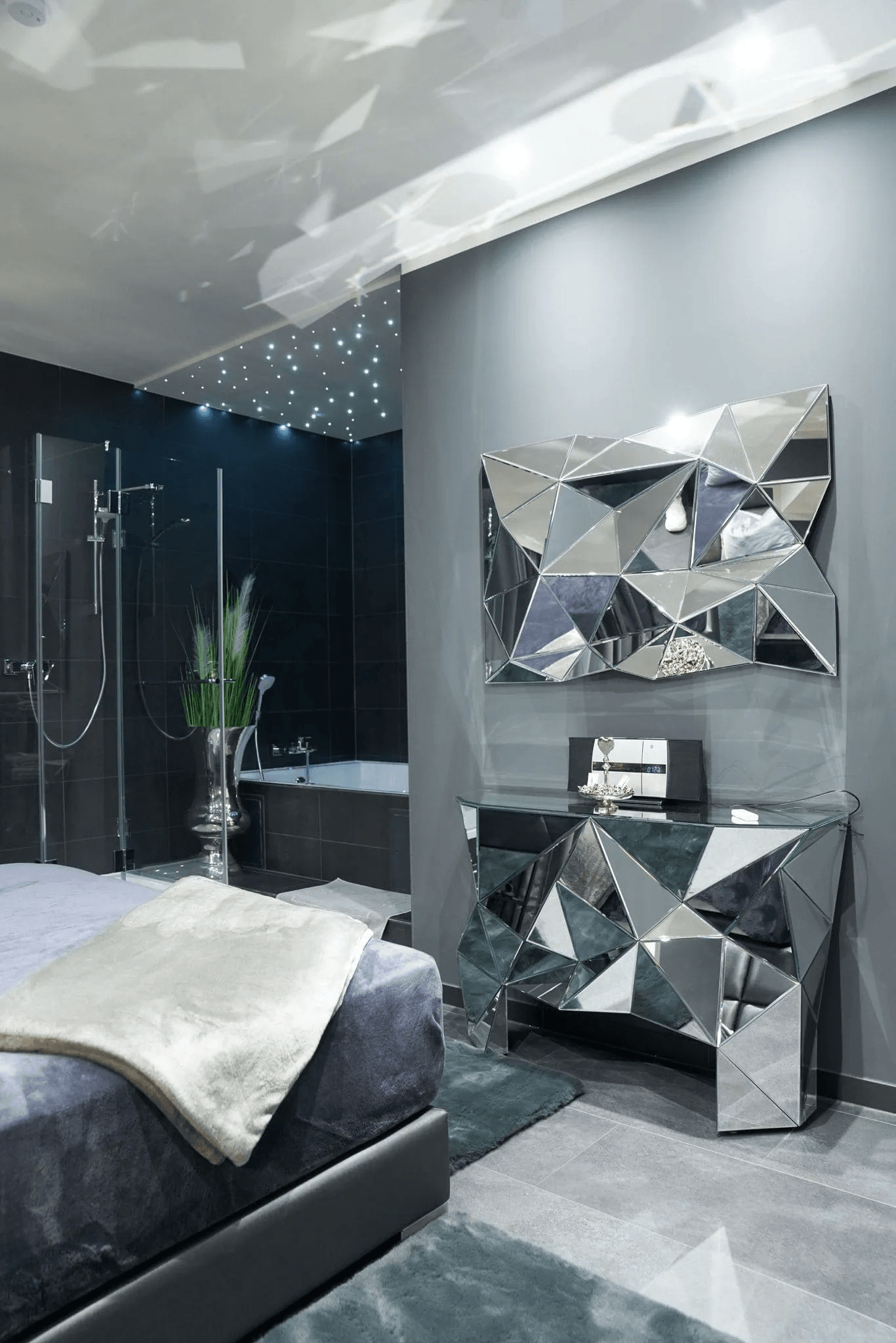 Monaco Apartments - Brothel in Munich, Germany