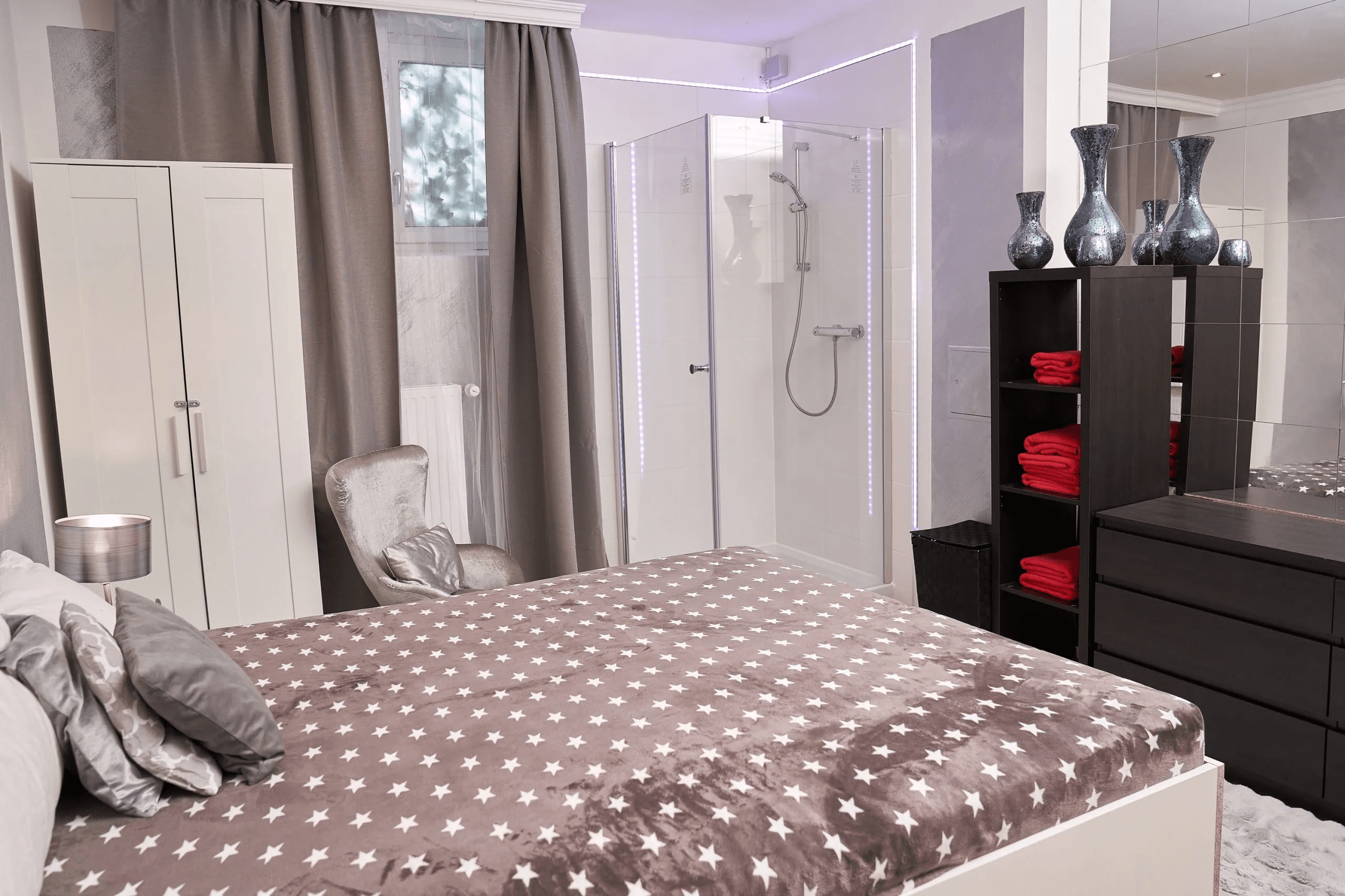 Monaco Apartments - Brothel in Munich, Germany
