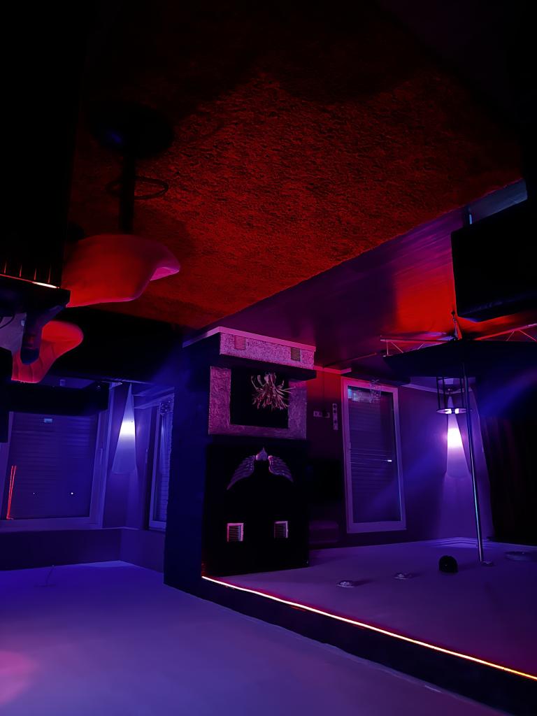 Penthouse Solingen Erotik-Lounge - Brothel in Munich, Germany