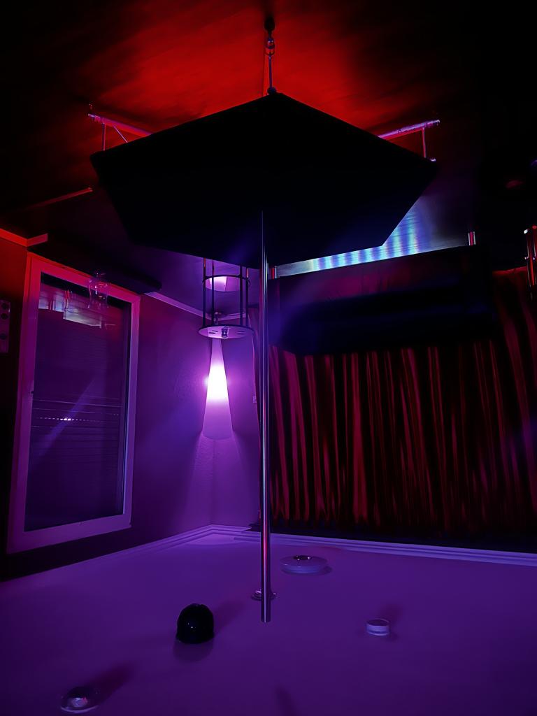 Penthouse Solingen Erotik-Lounge - Brothel in Munich, Germany