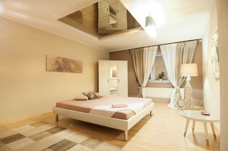 Studio La Rosa - Brothel in Munich, Germany