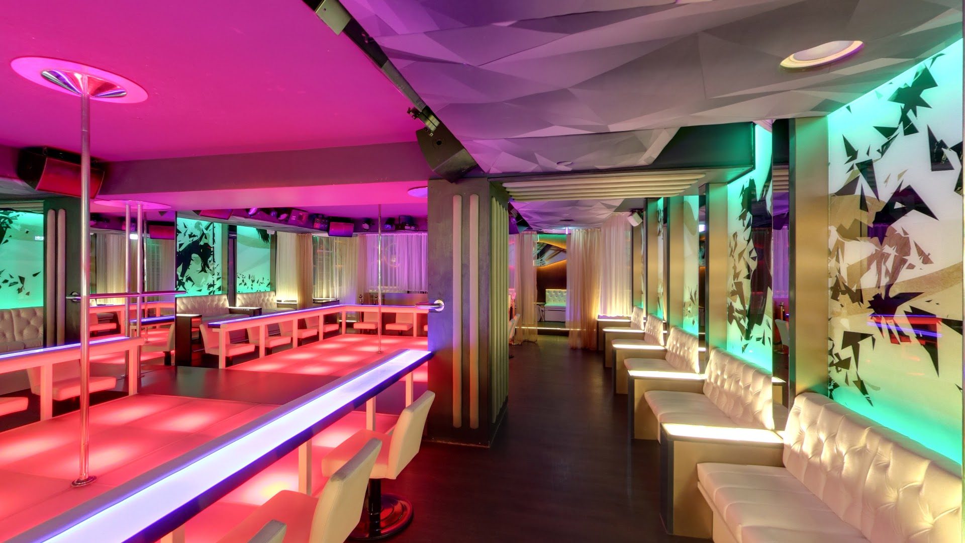 Boobs Gentlemen's Club - Nightclub in Munich, Germany