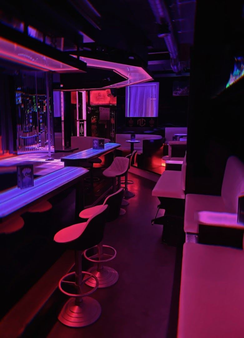 Night Circus | Bar & Tabledance - Nightclub in Munich, Germany