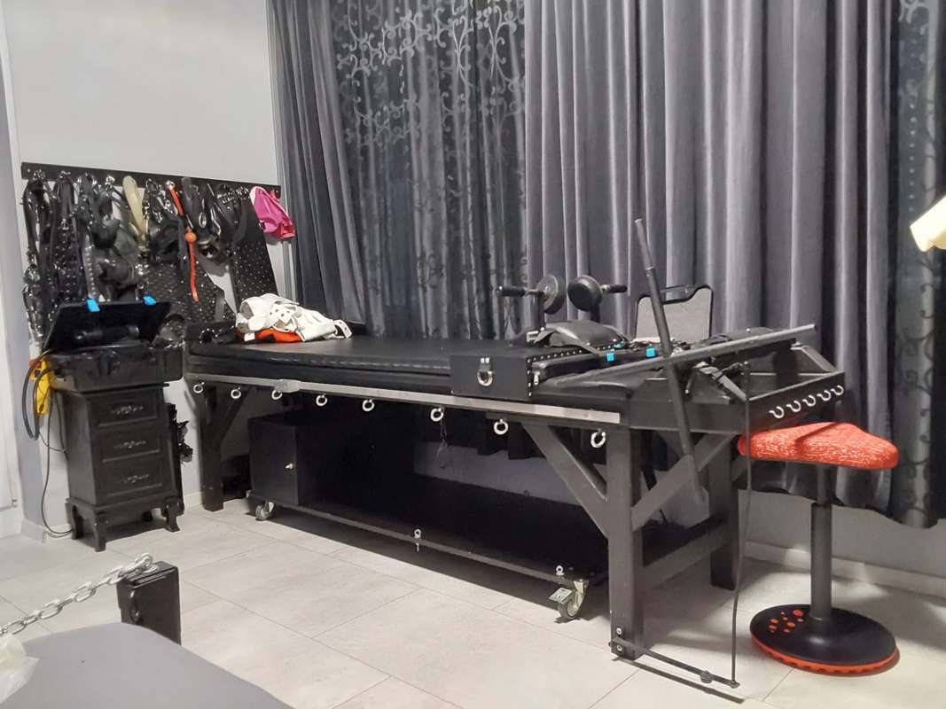 Studio 44 - Erotic Massage in Neuss, Germany