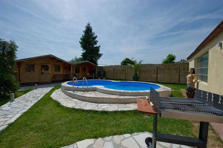 Privathaus Darling - Fkk in Nidderau, Germany