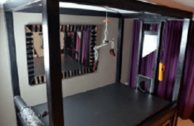 Lady Eve Exklusives Bizarr - & Domina Mietstudio - Brothel in Nuremberg, Germany