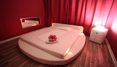 Singapur - Tantra - Erotic Massage in Osnabruck, Germany