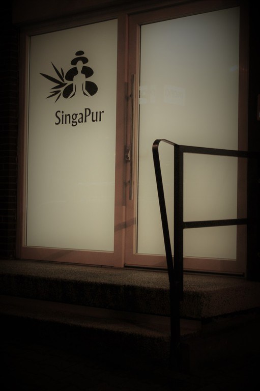 Singapur - Tantra - Erotic Massage in Osnabruck, Germany