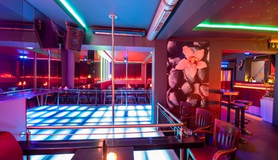 Queens Table Dance Bar - Nightclub in Osnabruck, Germany