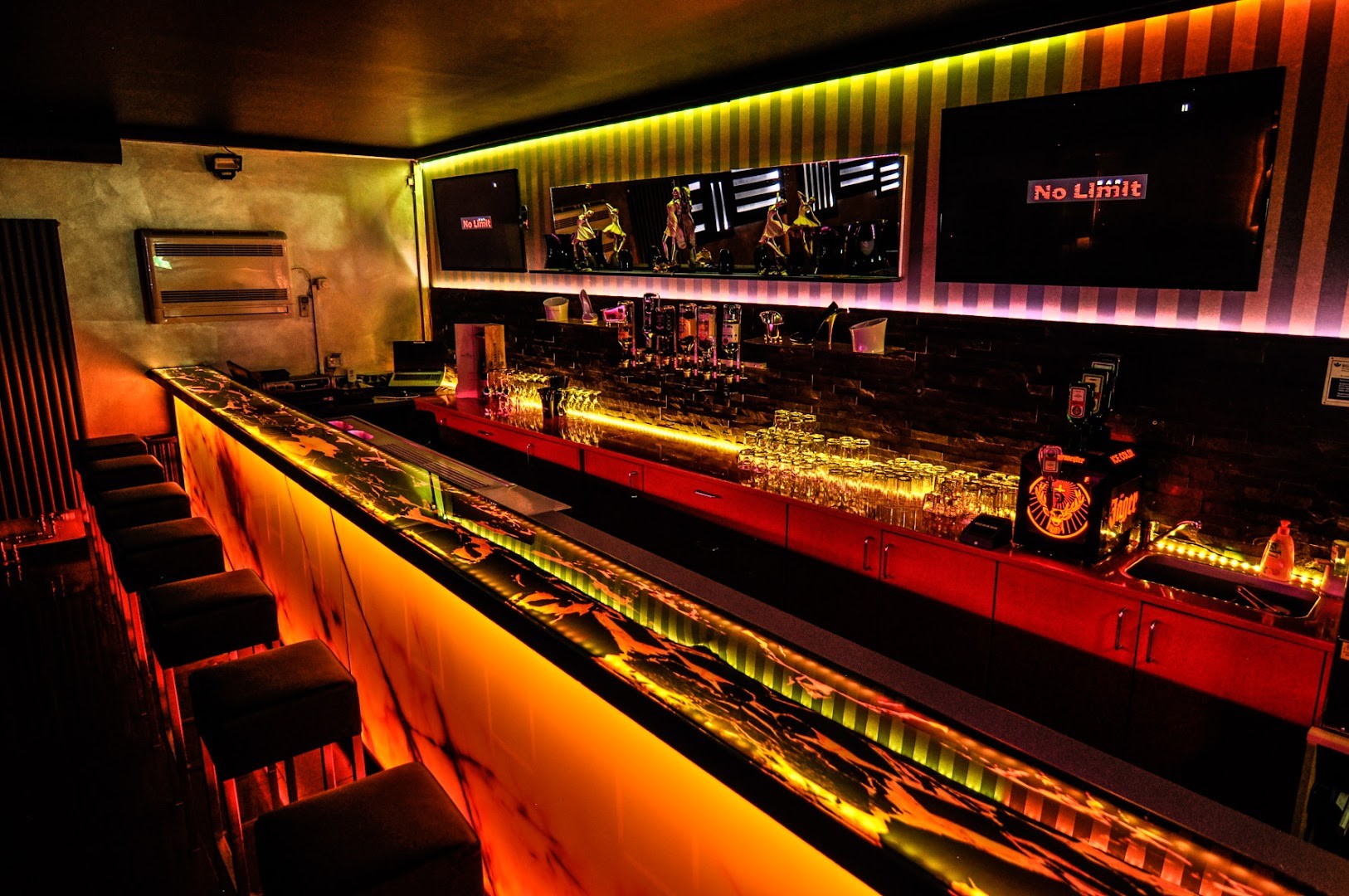 No Limit Bordell Laufhaus Bar Regensburg - Brothel in Regensburg, Germany