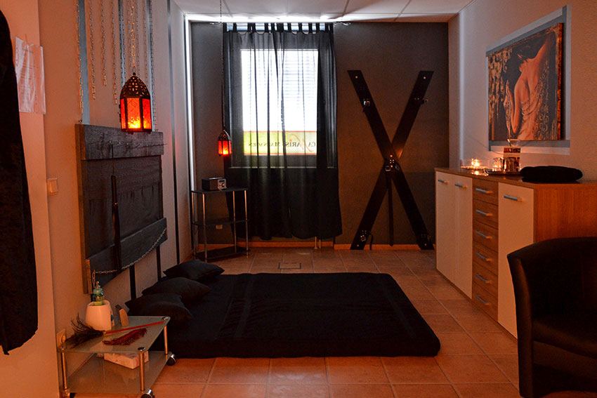 Canaris Massagen - Erotic Massage in Regensburg, Germany