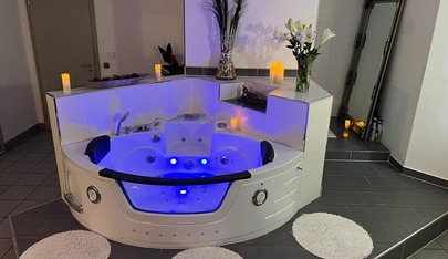 Tantra Massage Deluxe Regensburg - Erotic Massage in Regensburg, Germany