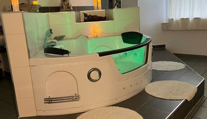 Tantra Massage Deluxe Regensburg - Erotic Massage in Regensburg, Germany