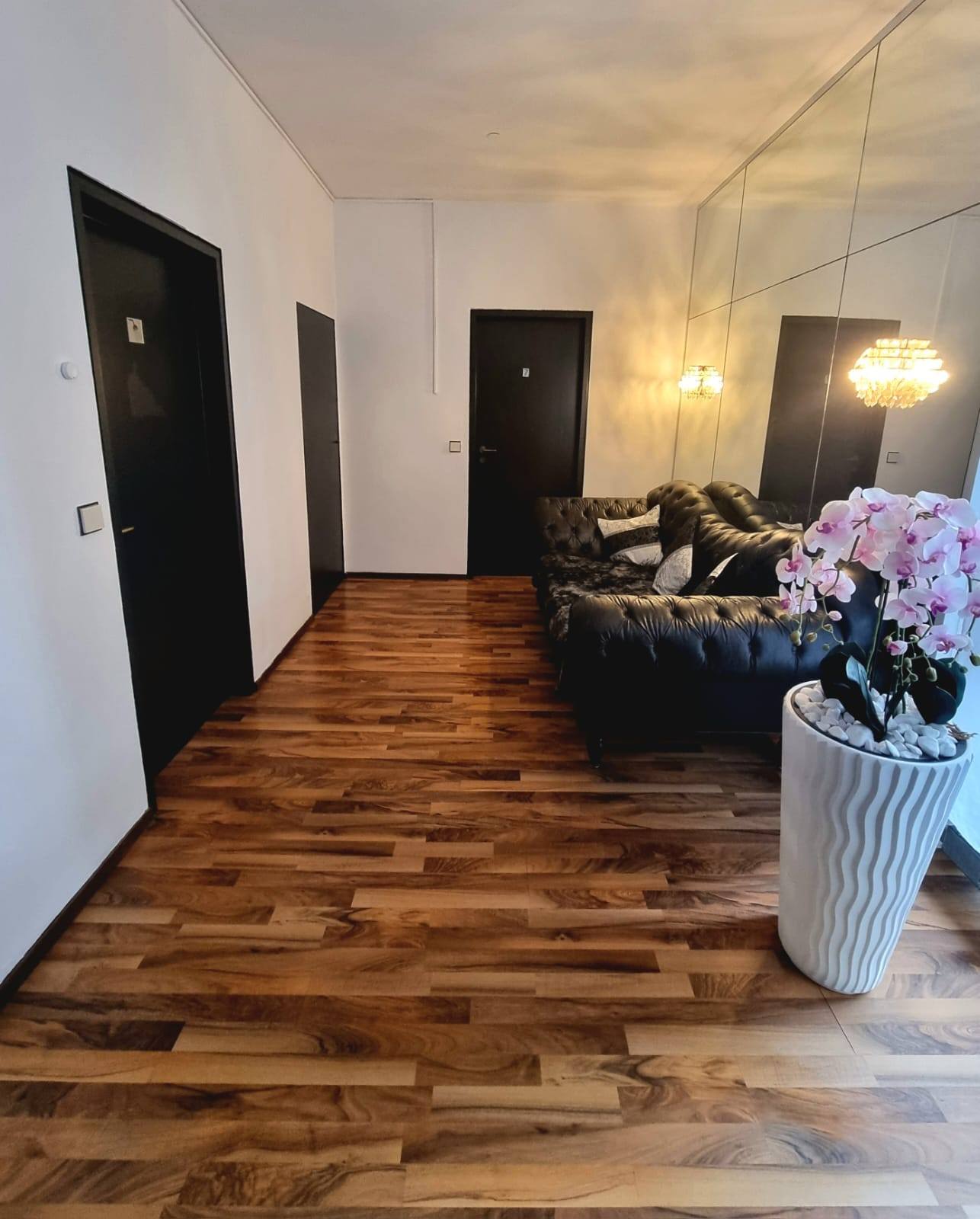 Gentlemens Rooms - Fkk in Regensburg, Germany