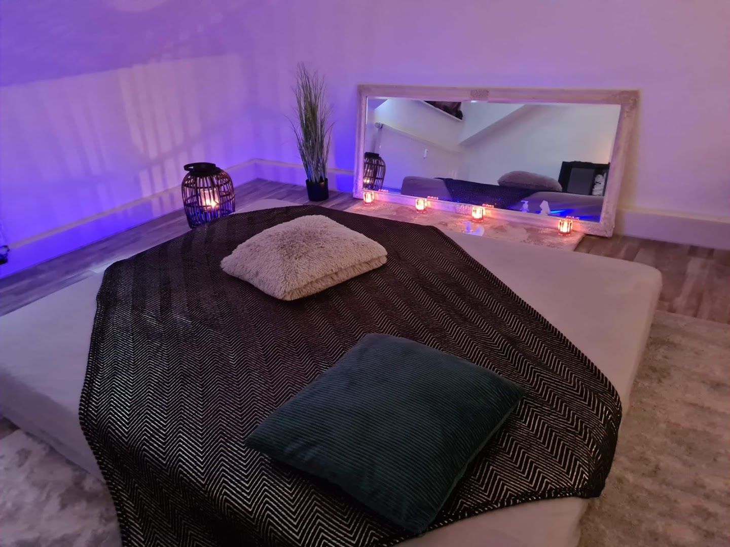 Exclusiv Massage Studio - Erotic Massage in Reiskirchen, Germany