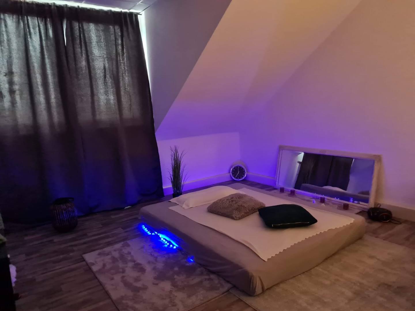 Exclusiv Massage Studio - Erotic Massage in Reiskirchen, Germany