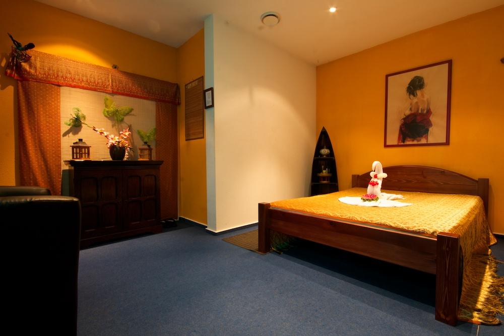 Royal-Moments - Erotic Massage in Ritterhude, Germany