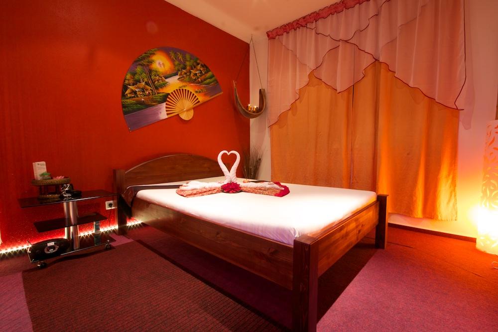 Royal-Moments - Erotic Massage in Ritterhude, Germany