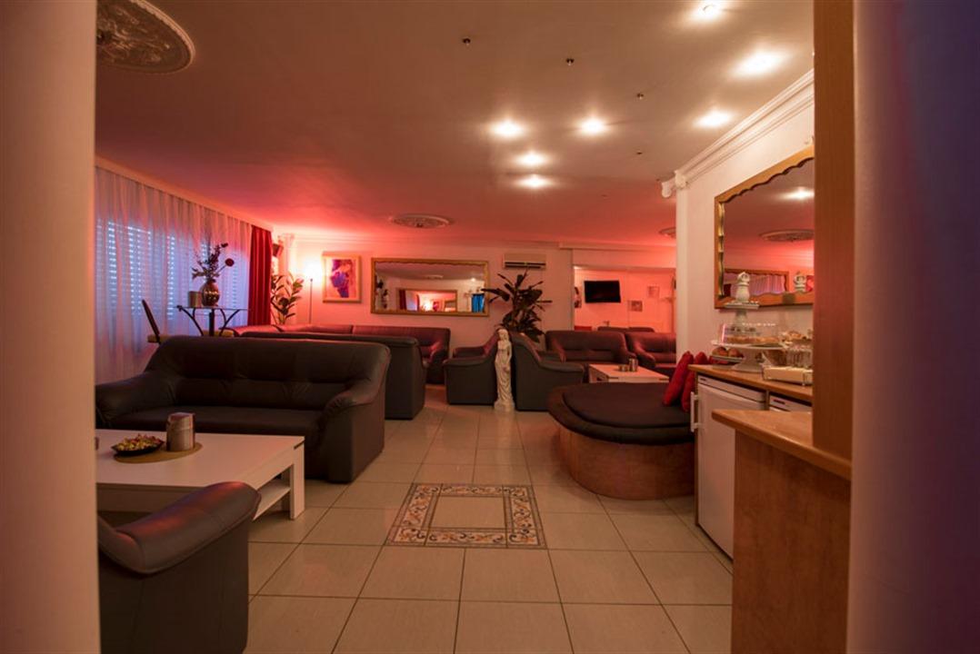 Palais 6 - Fkk in Rosbach Vor Der Hohe, Germany