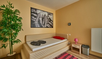 Hostel-Erospark38 - Erotic Massage in Siegburg, Germany