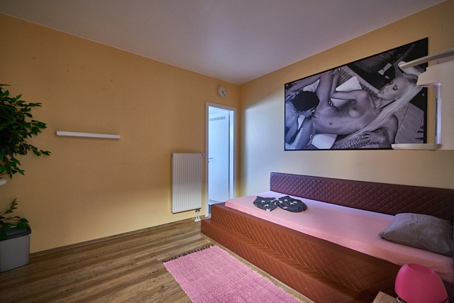 Hostel-Erospark38 - Erotic Massage in Siegburg, Germany