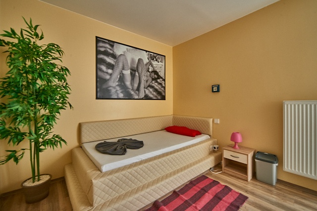 Hostel-Erospark38 - Erotic Massage in Siegburg, Germany
