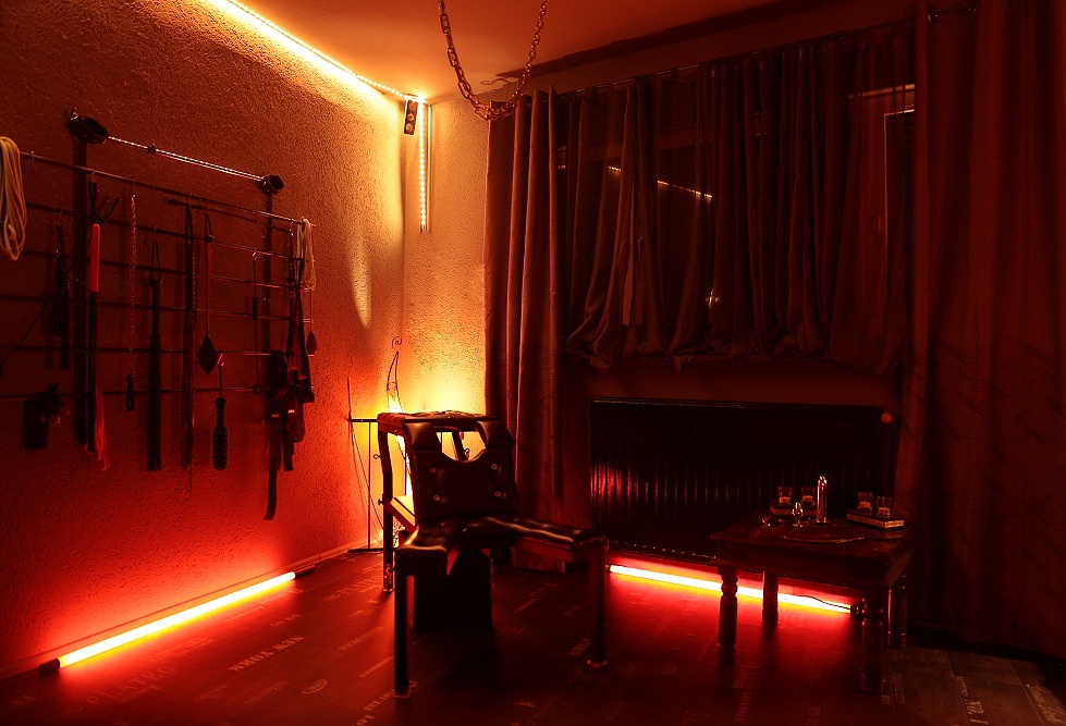 Abenteuerland Subkultur - Bdsm Studio / Sm Studio - Brothel in Sprockhovel, Germany