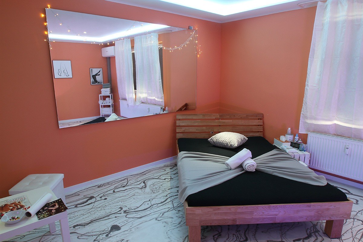 Privathaus Golden Moments - Erotic Massage in Stolberg Rhineland, Germany