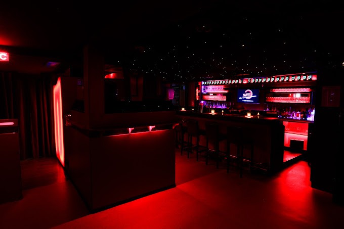 Tahiti Bar Table Dance - Nightclub in Stuttgart, Germany