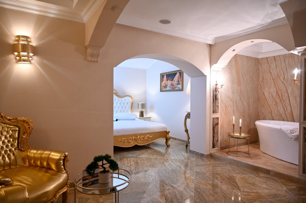 Bordell In Trier - Villa Venezia - Brothel in Trierweiler, Germany