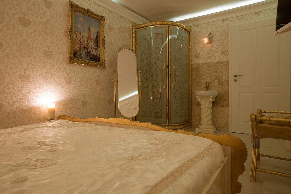 Bordell In Trier - Villa Venezia - Brothel in Trierweiler, Germany
