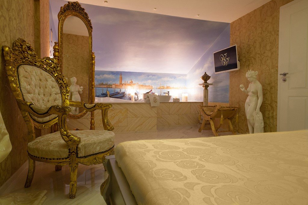 Bordell In Trier - Villa Venezia - Brothel in Trierweiler, Germany