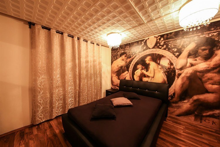 Lolita Club | Bordell Ulm | Laufhaus Ulm| Girls Ulm - Brothel in Ulm, Germany