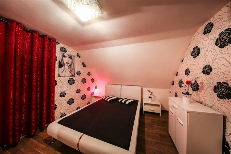 Lolita Club | Bordell Ulm | Laufhaus Ulm| Girls Ulm - Brothel in Ulm, Germany