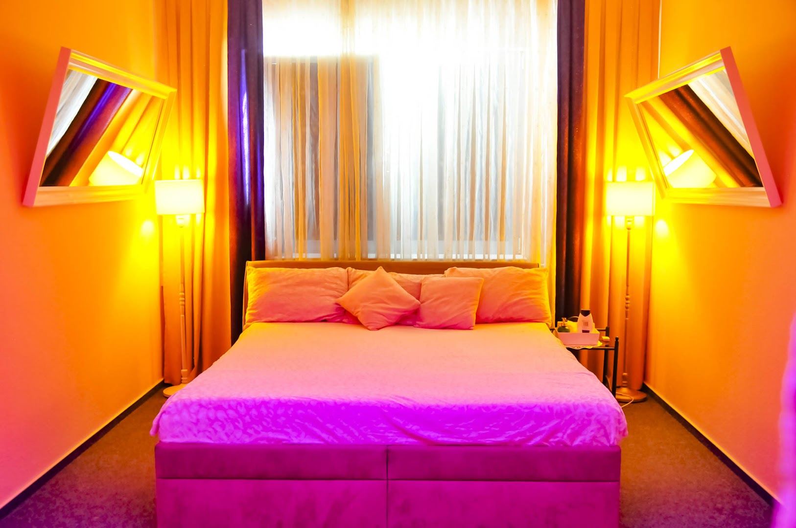 Lollipoppgirls - Brothel in Wiesbaden, Germany