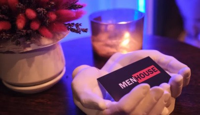 Menhouse - in ,