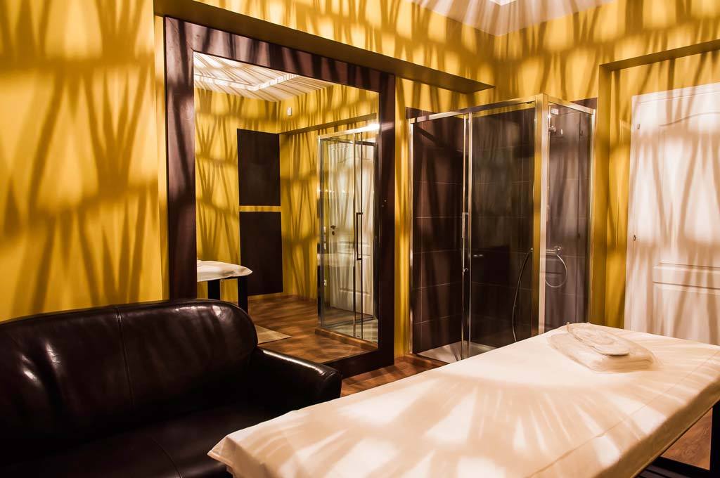 Oasis Massage & Spa -  in , 