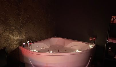 Play Spa - in ,