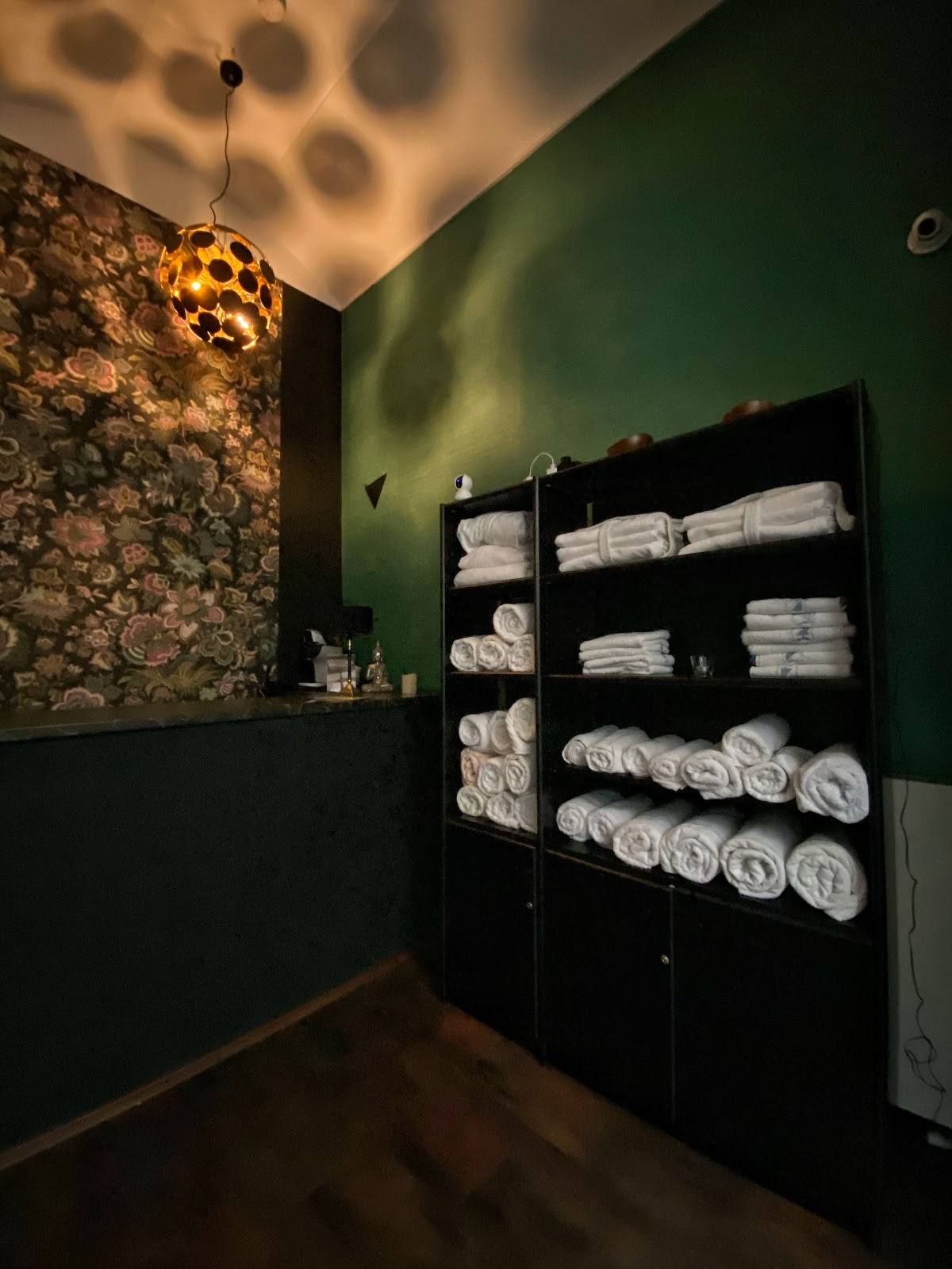 Relax Massage. Erotic Massage In Prague -  in , 