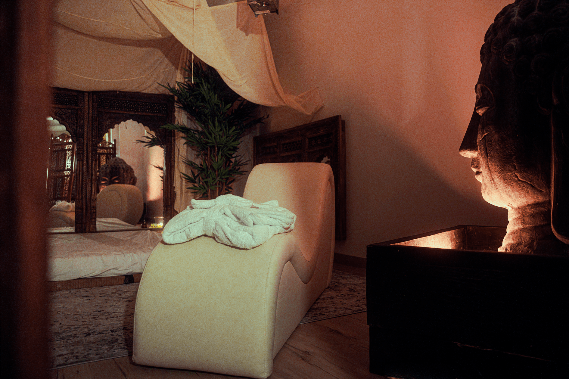 Shira Lounge Tantric | Masajes Eróticos Ibiza -  in , 