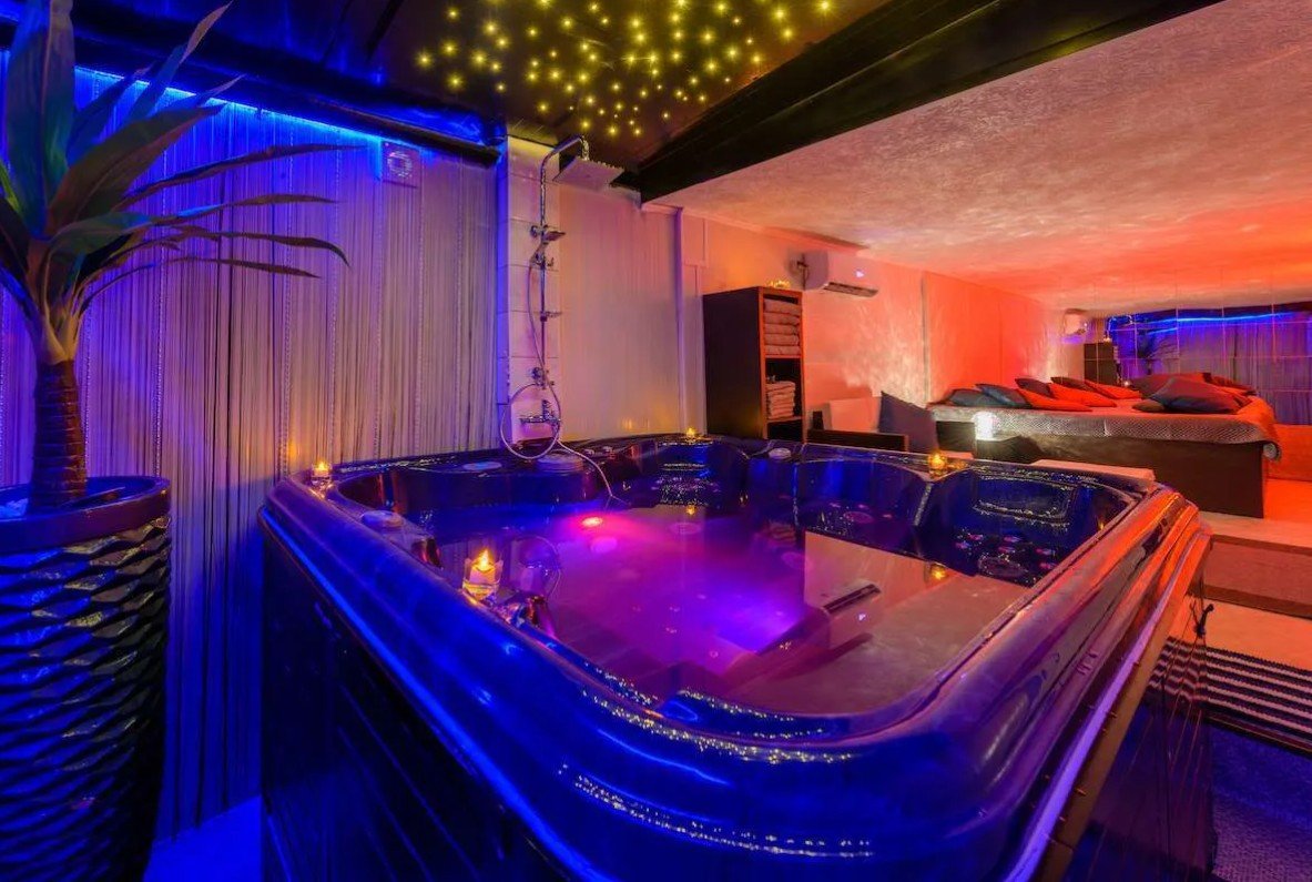 Sexclub & Privehuis Nightlife Groningen -  in , 